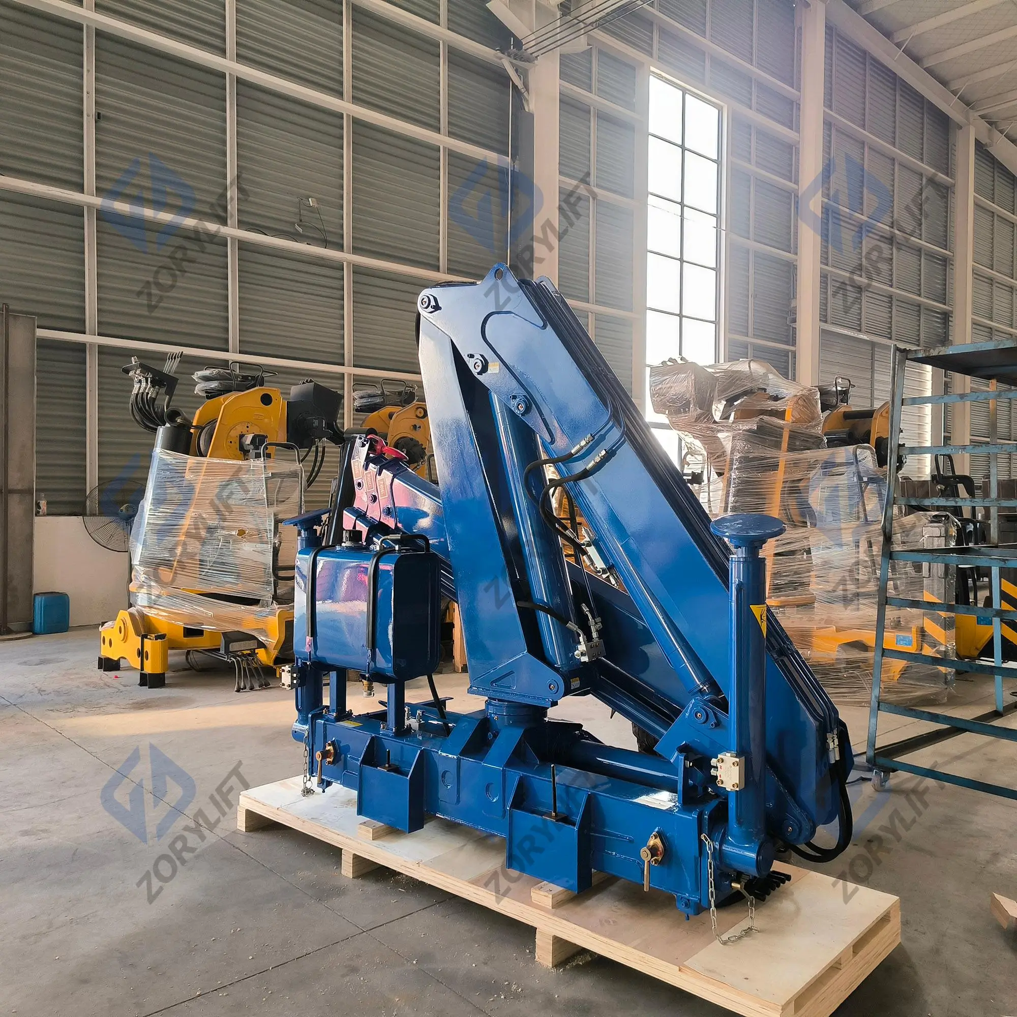 SQZ84 4 Ton Folding Boom Crane