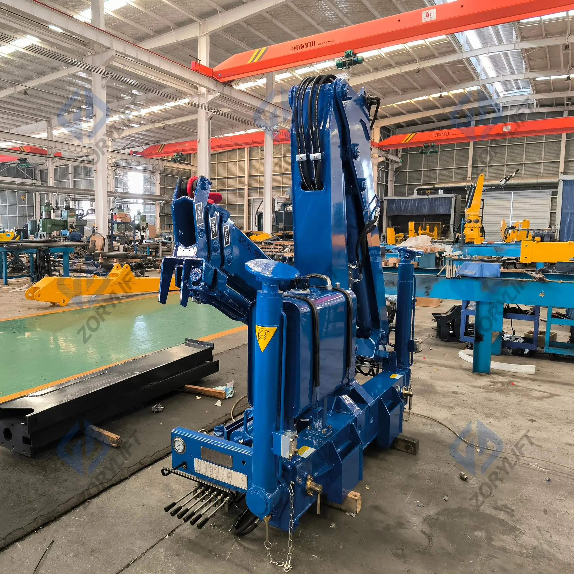 SQZ84 4 Ton Folding Boom Crane