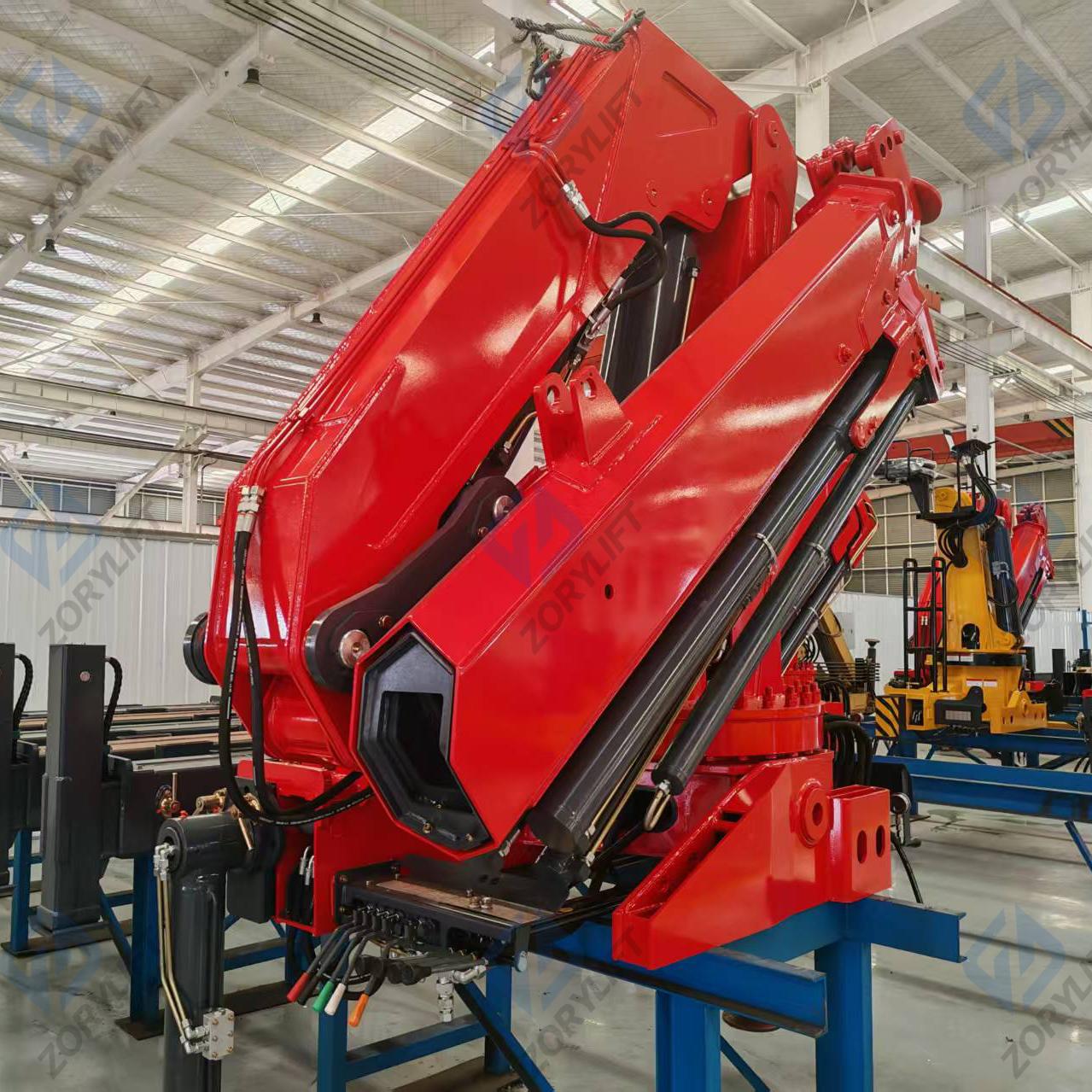 SQZ300 15 Ton Boom Knuckle Crane