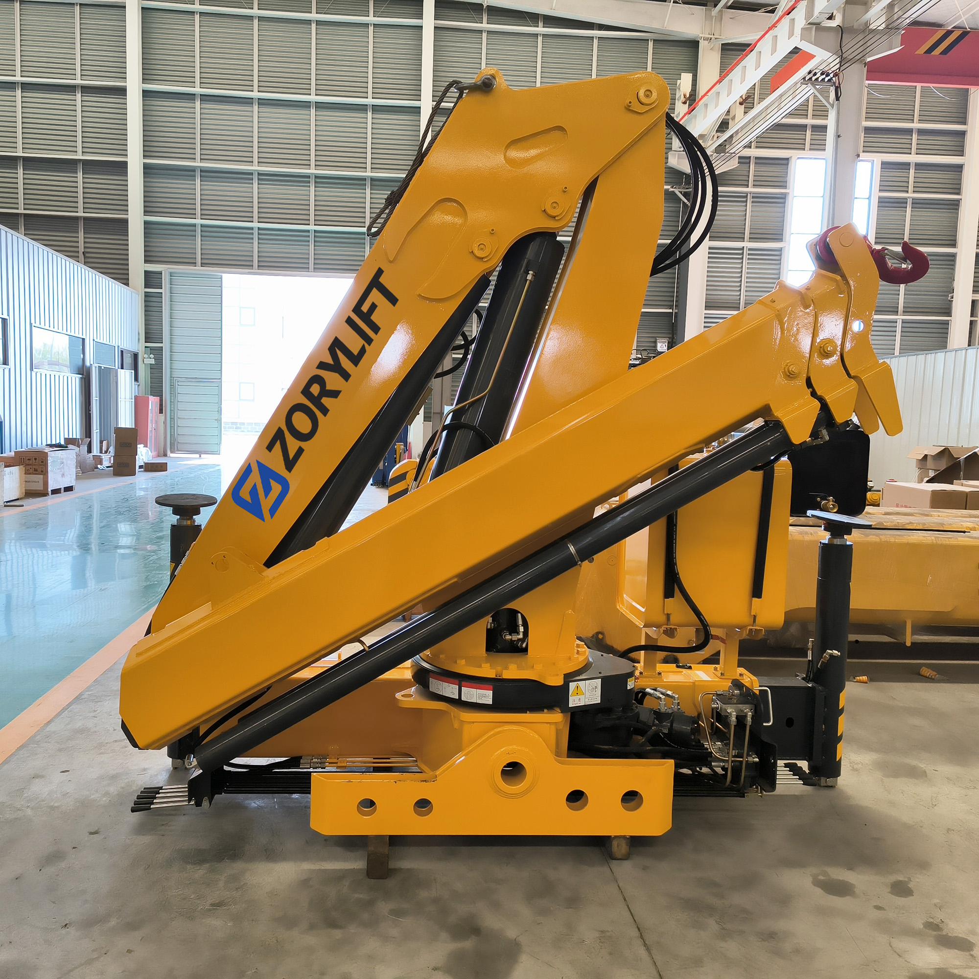 SQZ132 6Ton Truck Knuck Boom Crane - ZORYLIFT Truck Mounted Crane