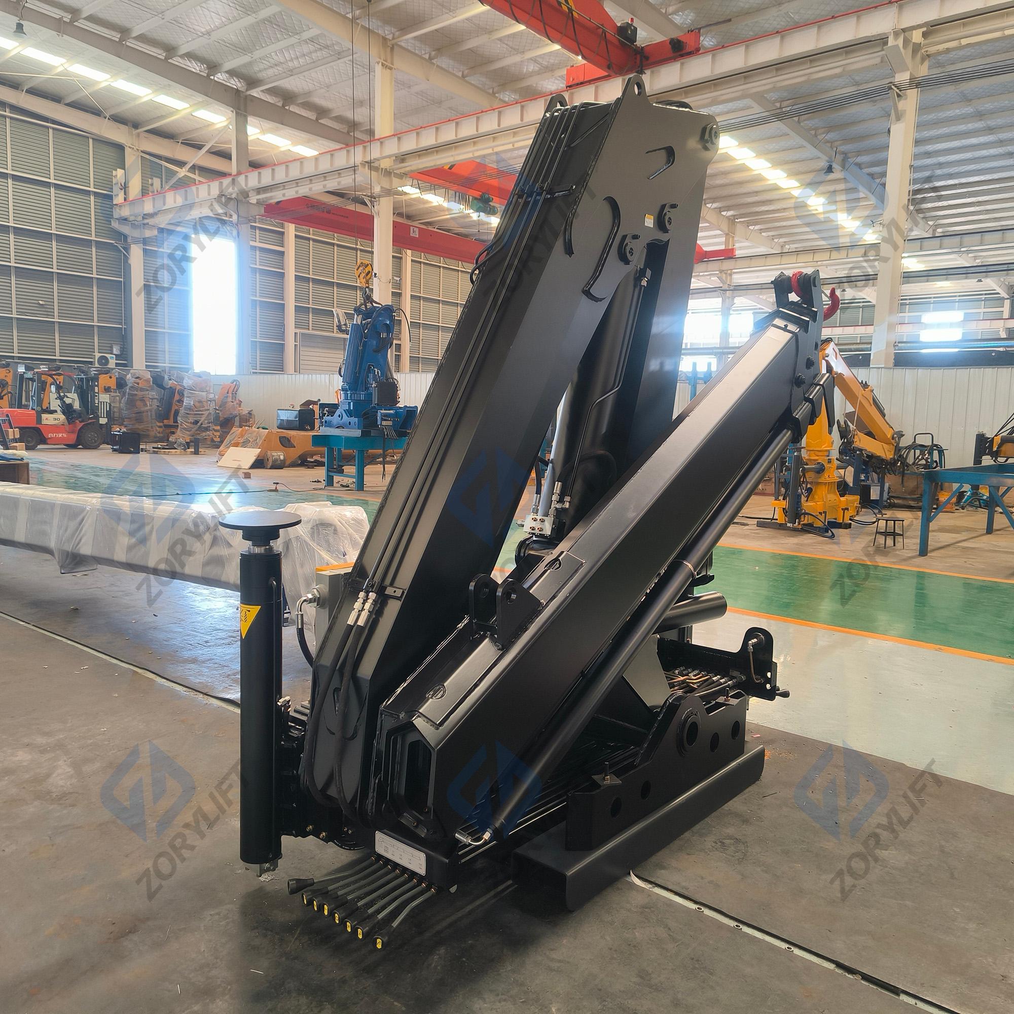 SQZ132 6Ton Truck Knuck Boom Crane