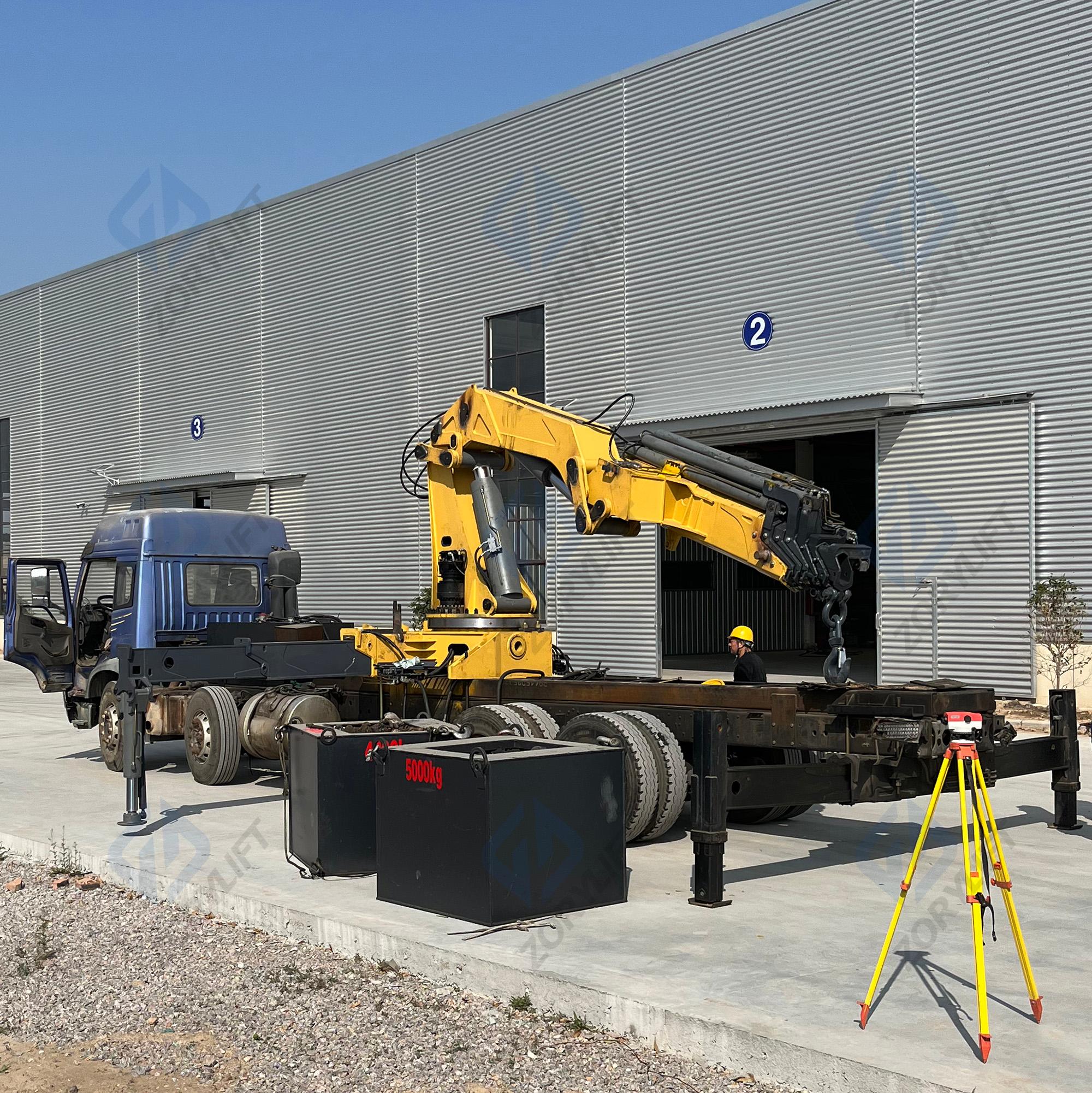 SQZ500 25T Hydraulic Knuckle Boom Crane