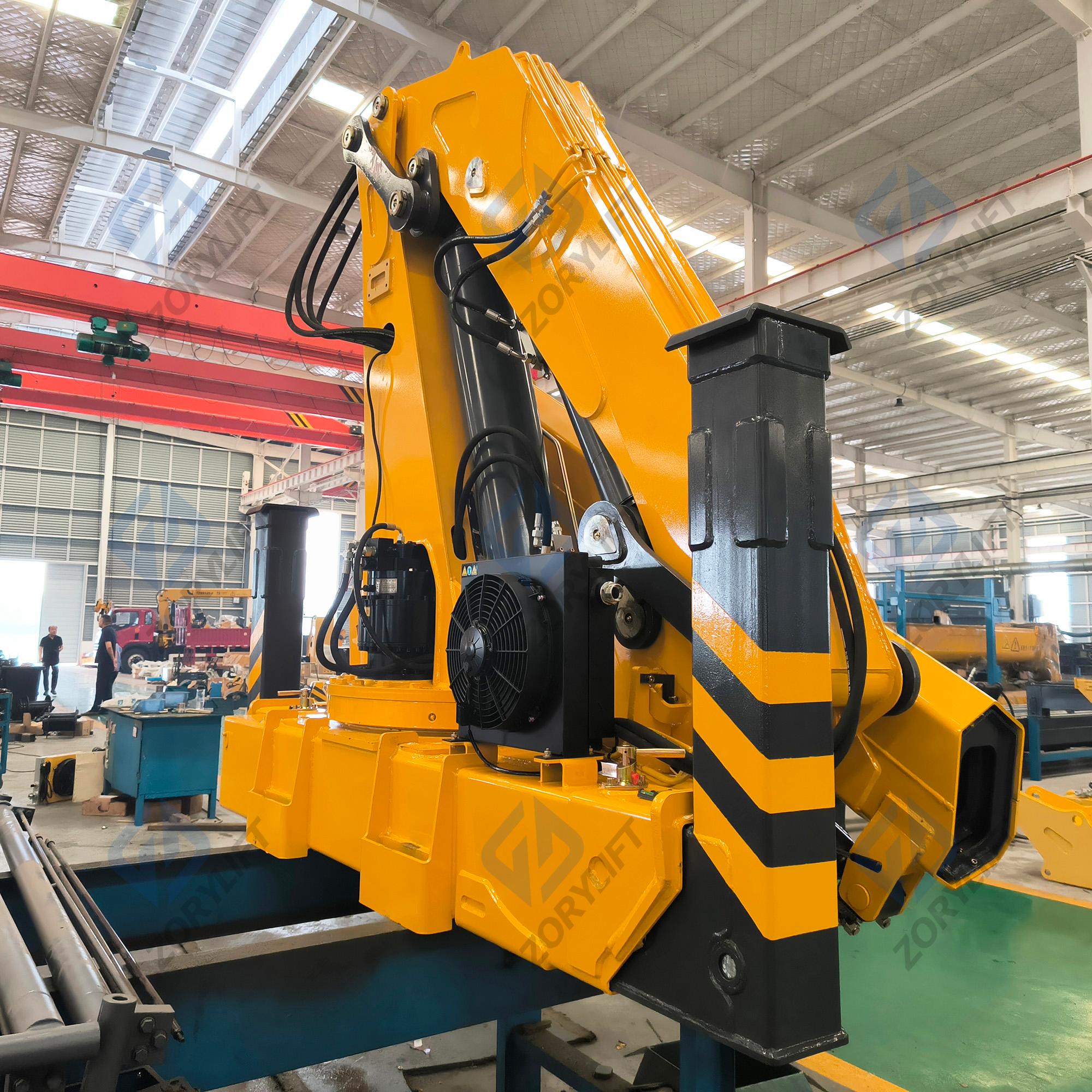 SQZ200 10t Knuckle Boom Crane Truck