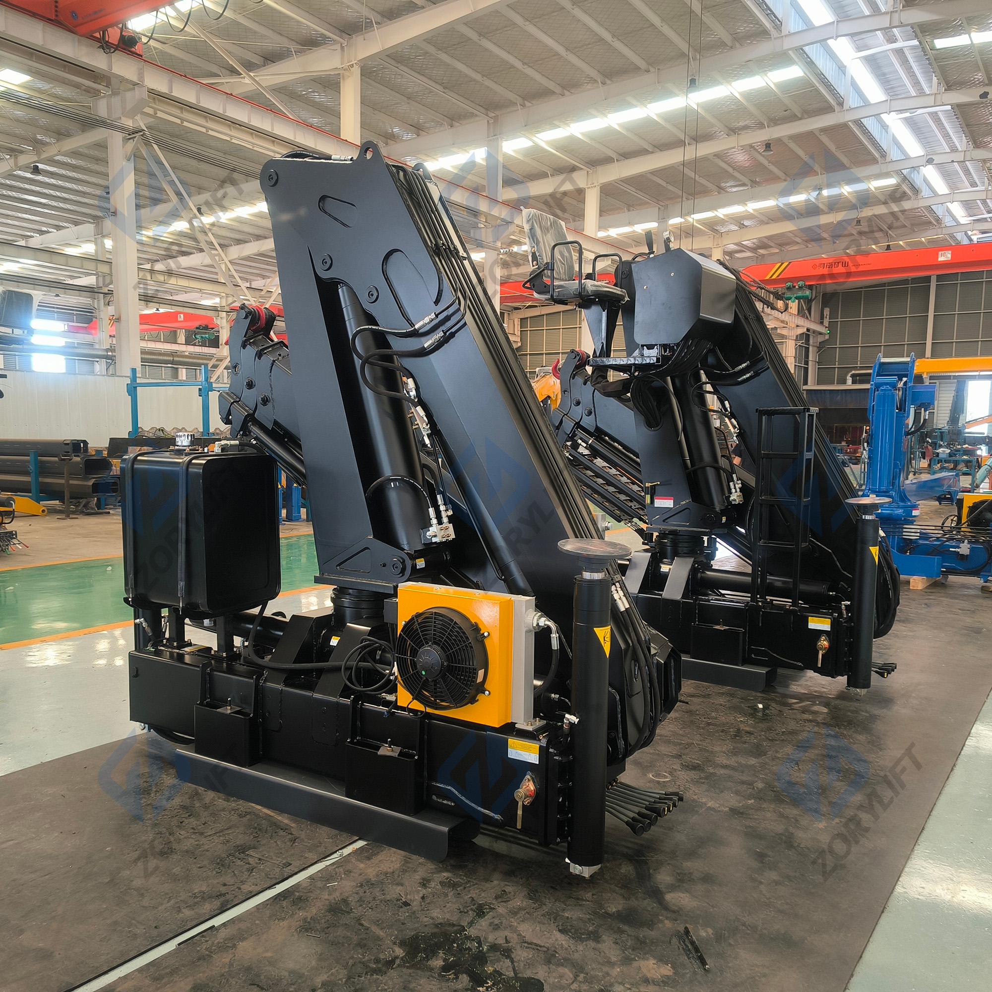 SQZ132 6Ton Truck Knuck Boom Crane