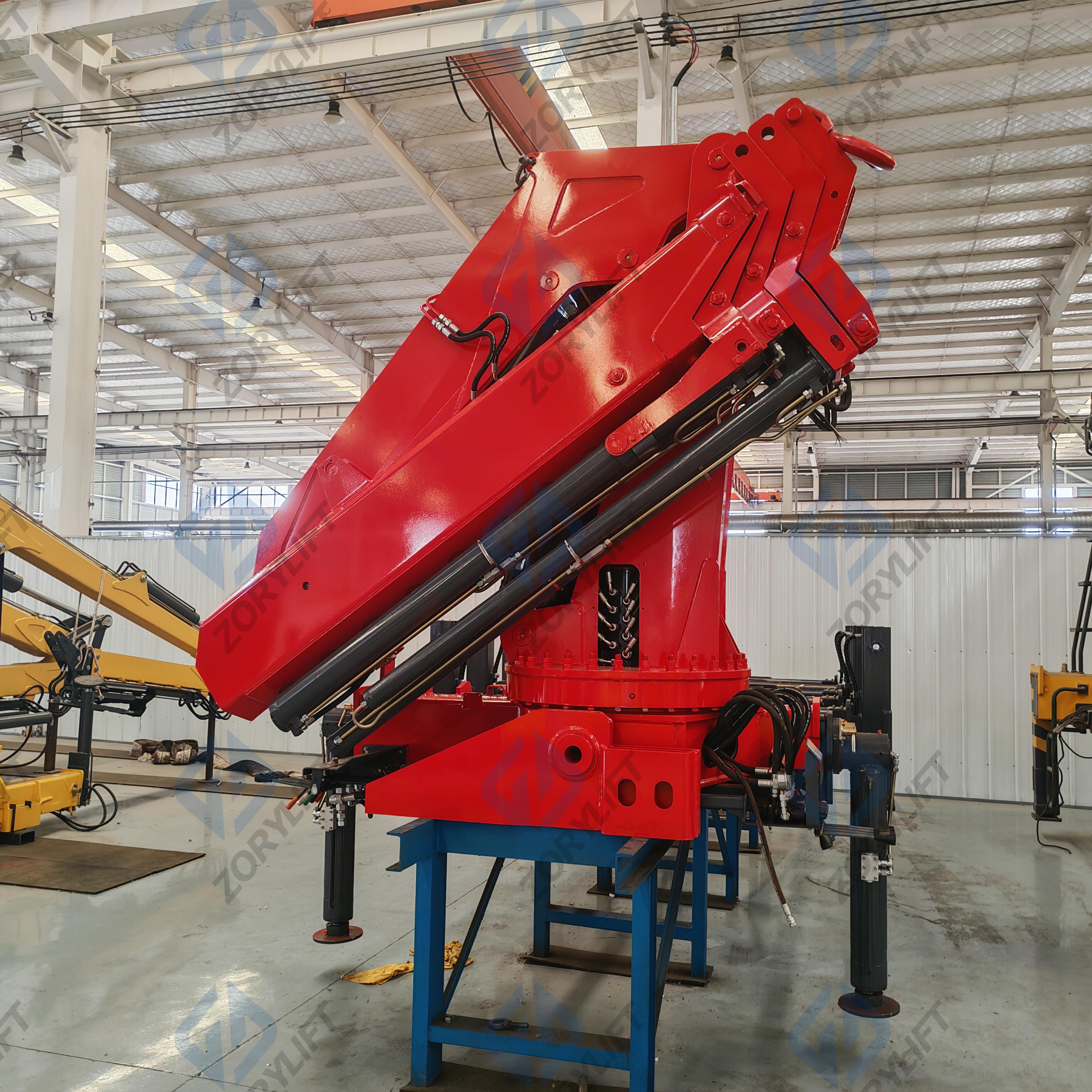 SQZ300 15 Ton Boom Knuckle Crane