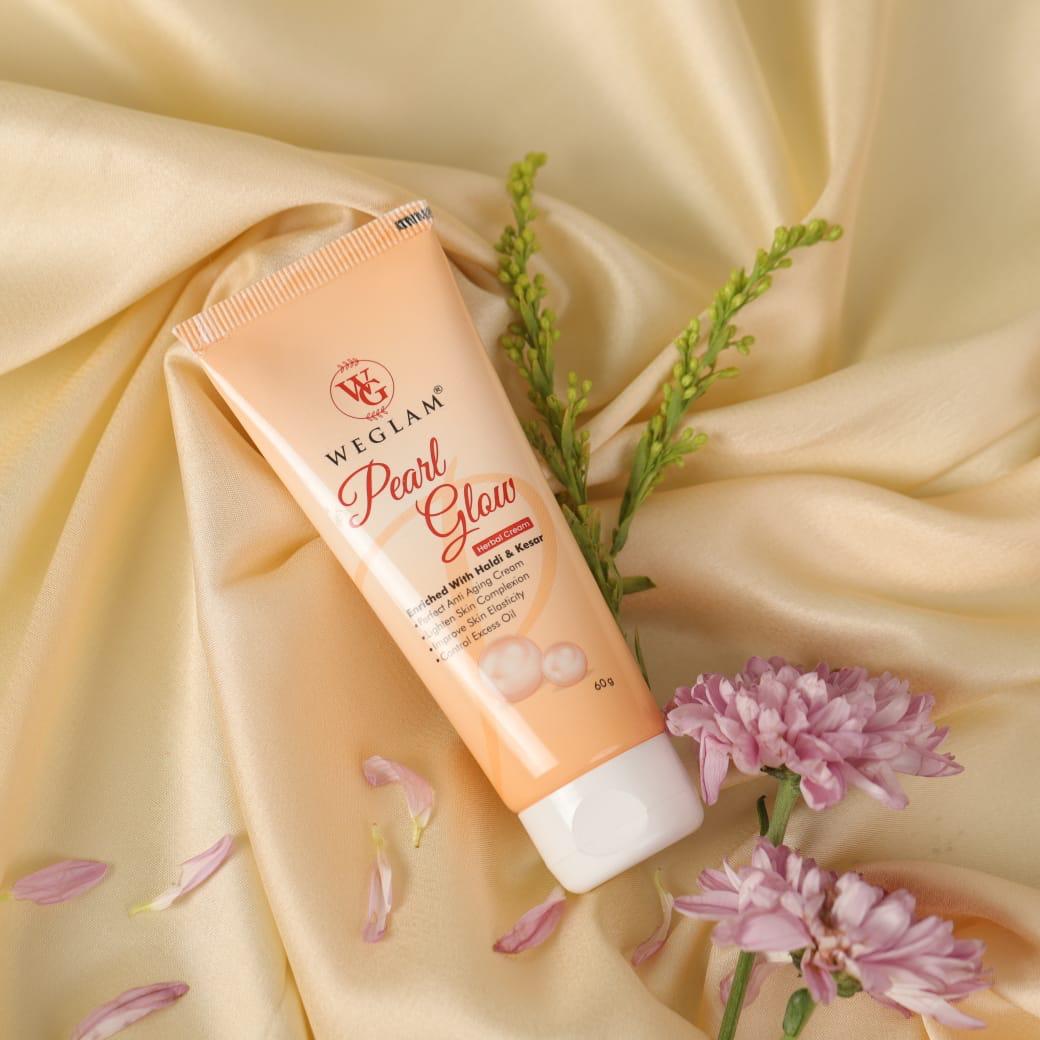 WeGlam Pearl Glow Herbal Face Cream