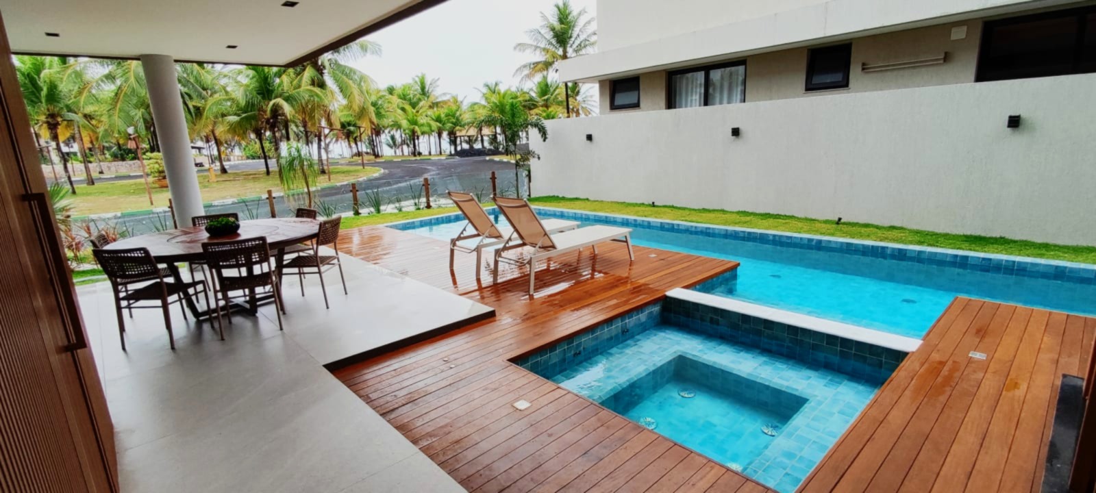 Casa de alto padrão em Guarajuba-BA