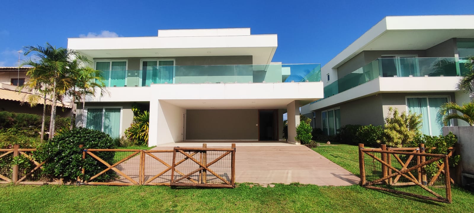 Mansão frente mar em Guarajuba- BA