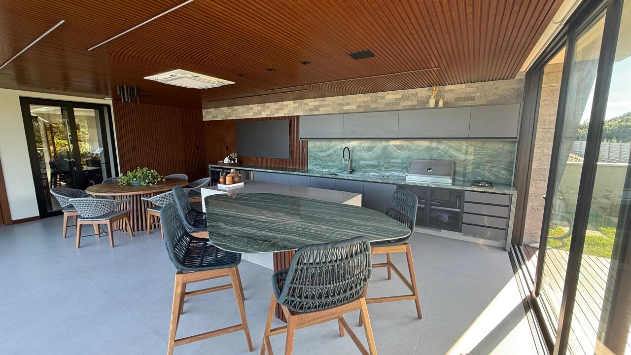 Casa de alto padrão em Guarajuba-BA