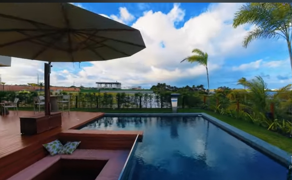 Casa de alto padrão em Guarajuba-BA