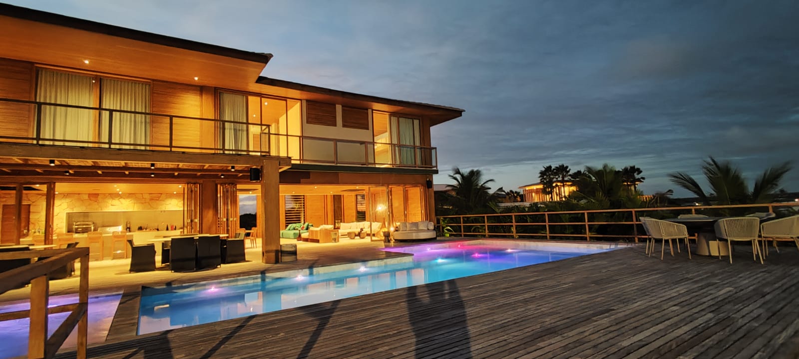 Casa de alto padrão em Praia do Forte - BA