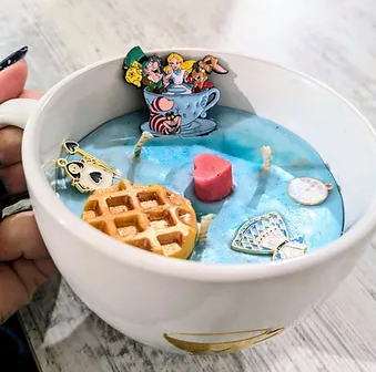 Bougie Alice aux pays des Merveilles