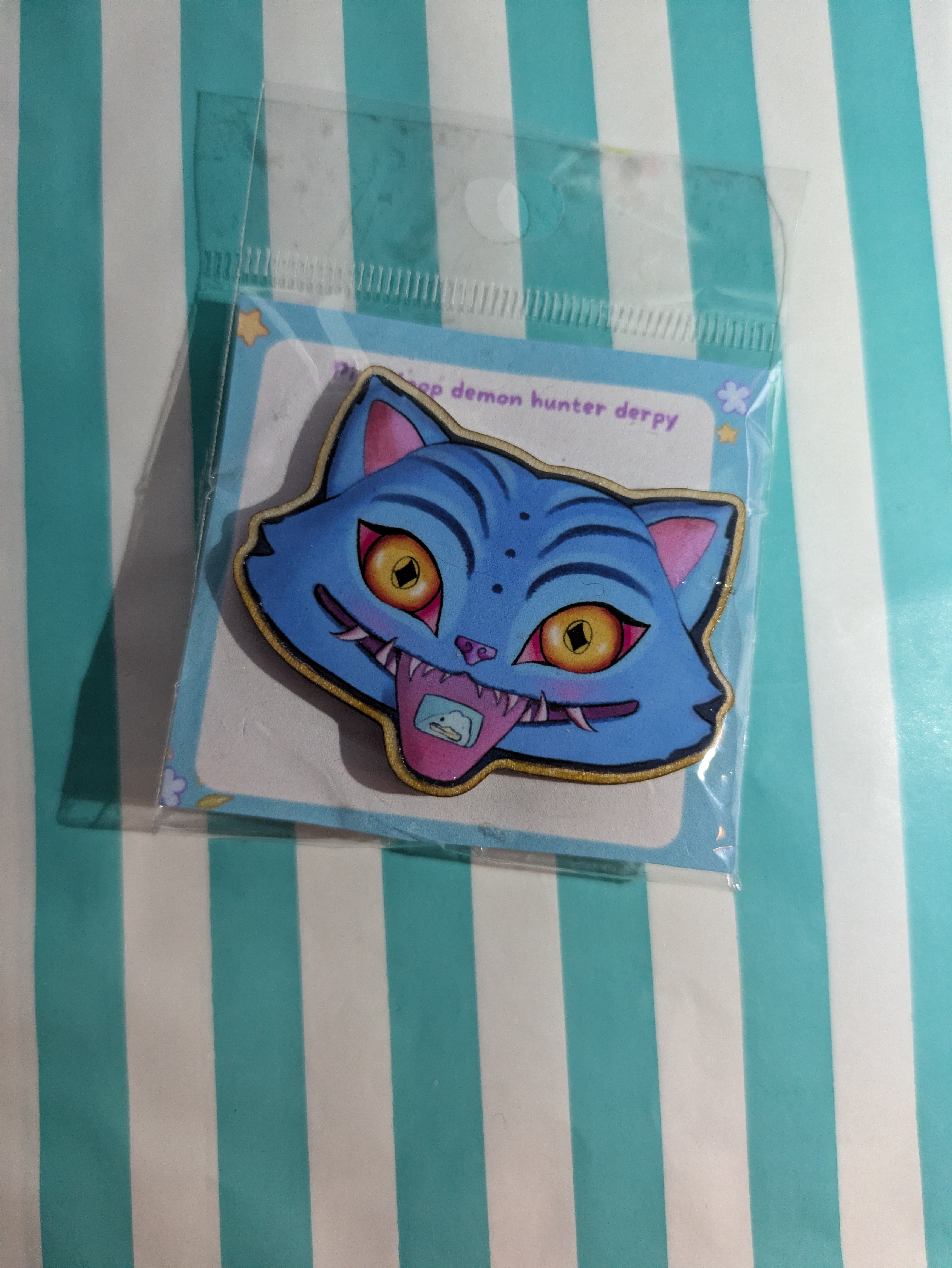 Pin's en bois derpy Kpop demon hunter