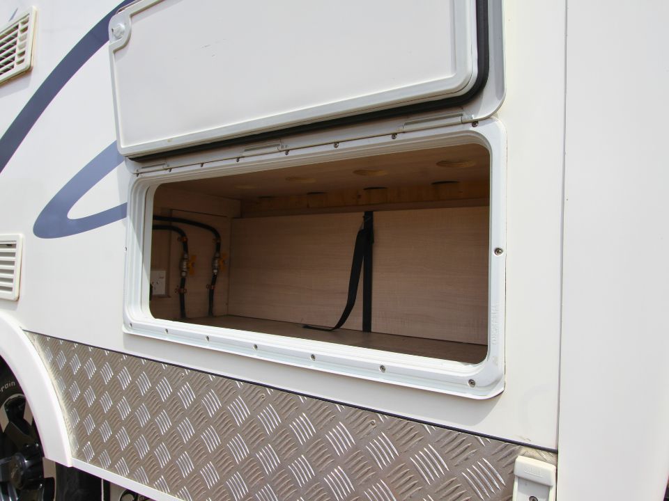 Suncamper Sherwood E-Series 4x4
