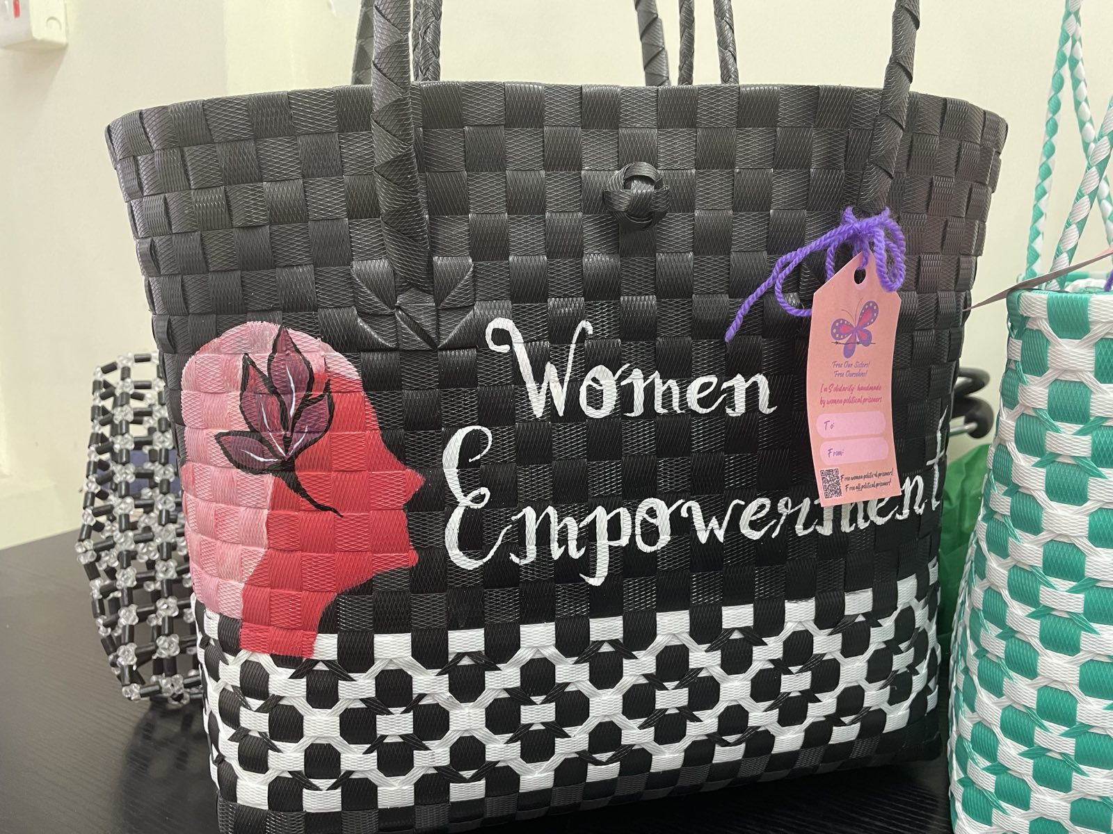Women Empowerment 编织手提袋 