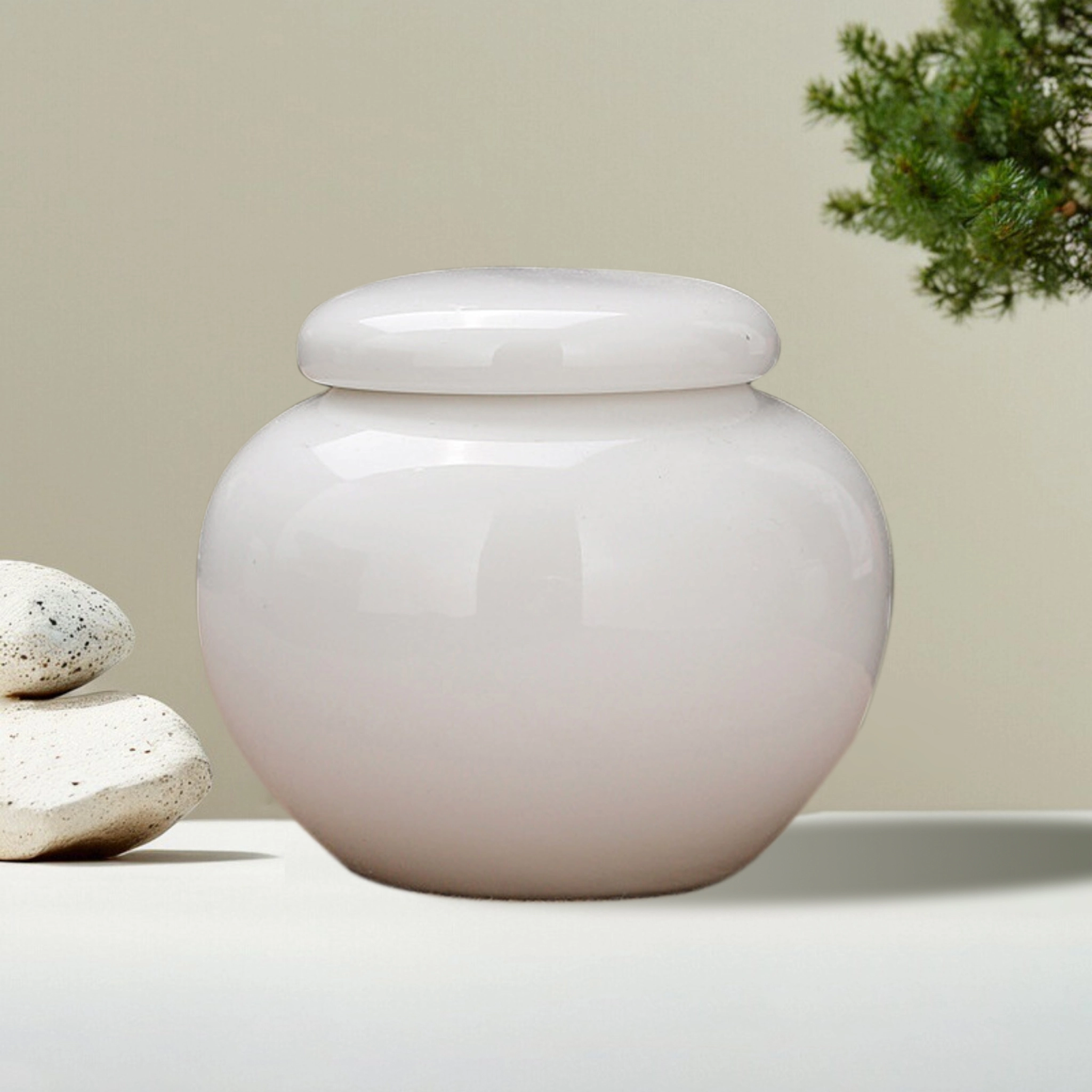 White Ceramic Pet Urns For Scenic Spots