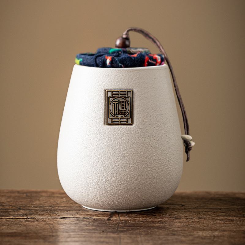 Classic Buddhist lotus and auspicious cloud ceramic pet urn