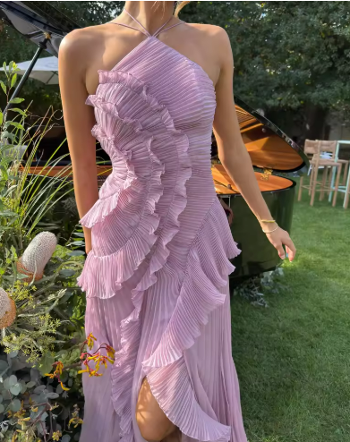 Elegant Ruffled Evening Gown