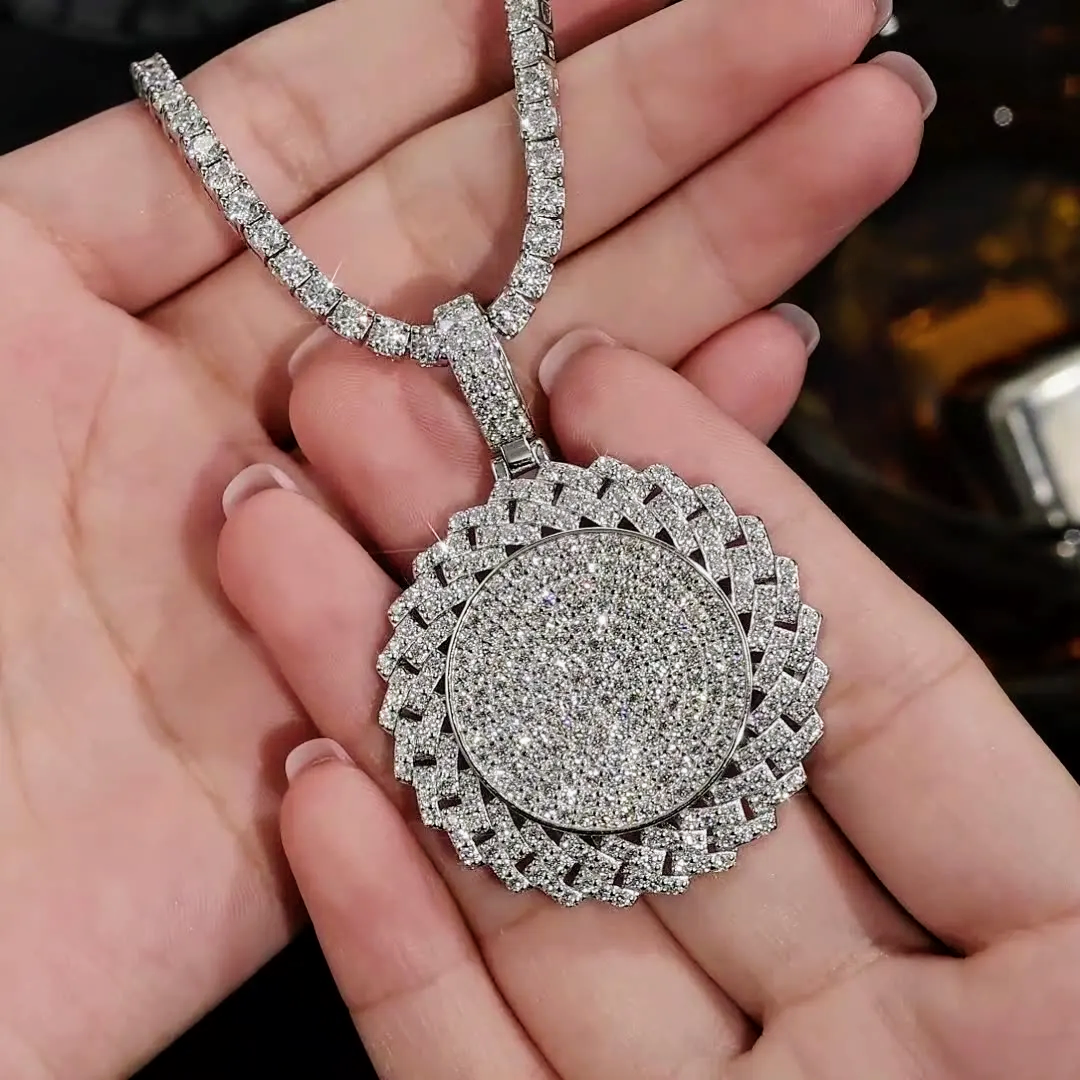 "medal of Honor" pendant