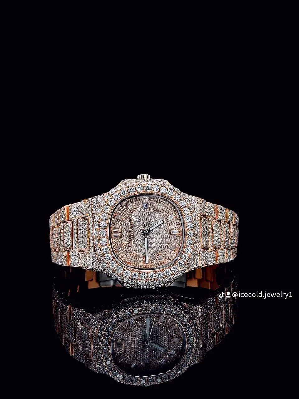 Bust down Patek Philippe Nautilus