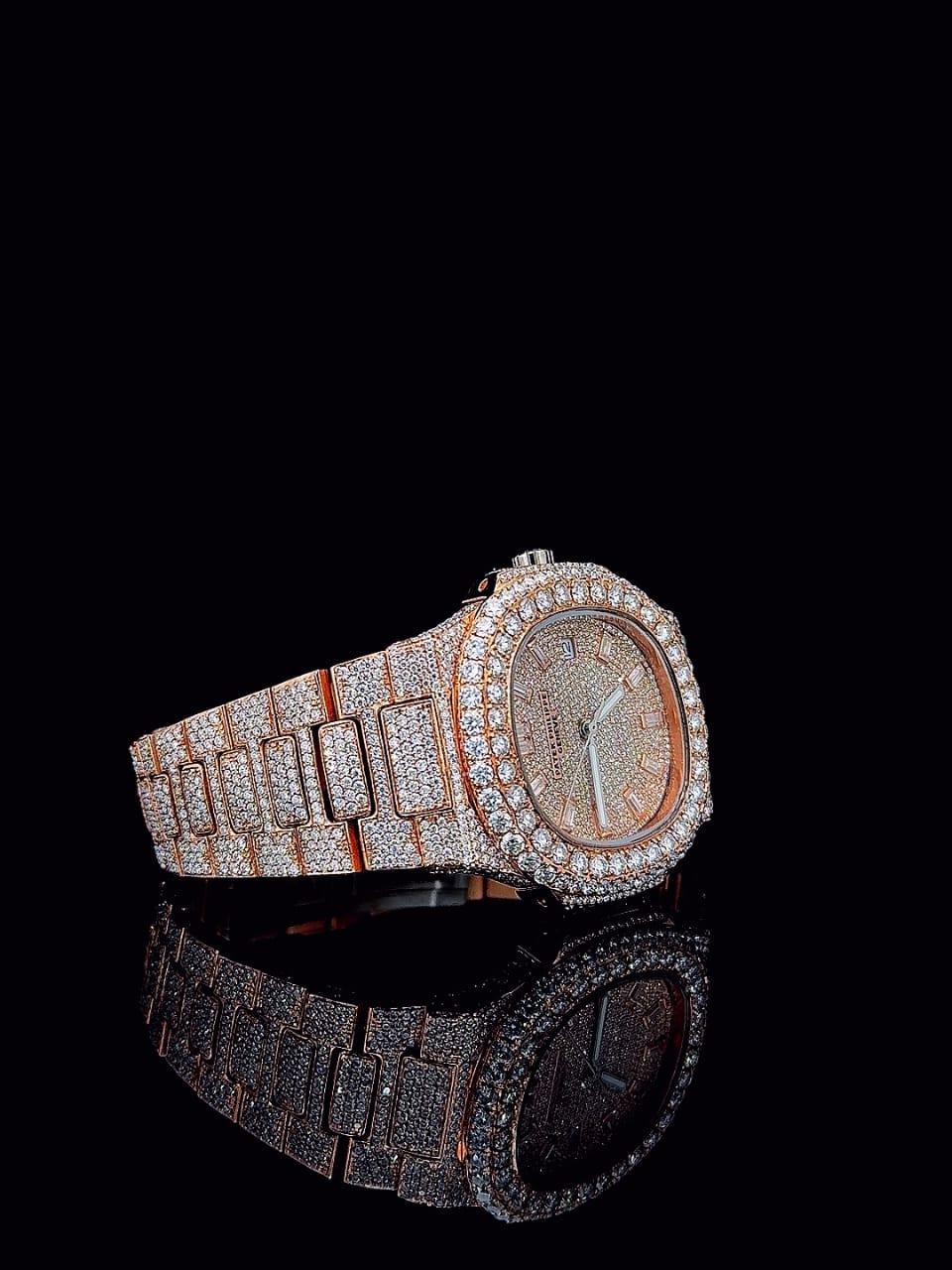 Bust down Patek Philippe Nautilus