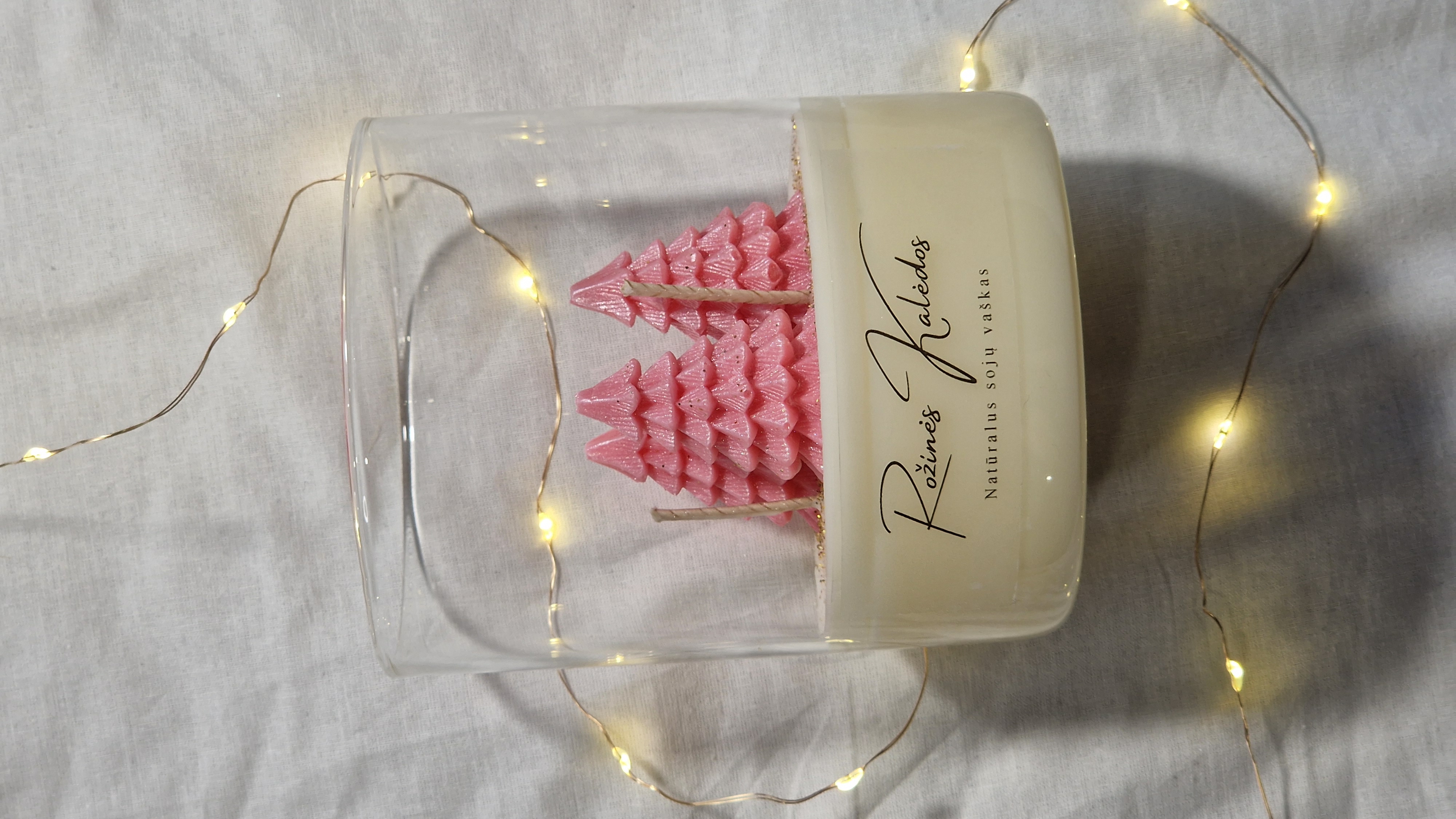 Rožinės Kalėdos - Cozy pinkmas tree