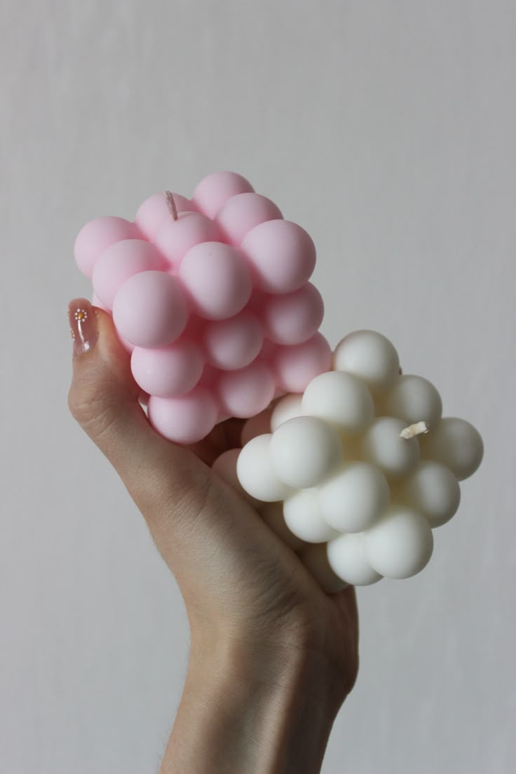 Bubble Scented Soy Wax Candles – Pink & White – Handcrafted Aromatherapy Candles for Home Décor – Set of 2 by Feromic