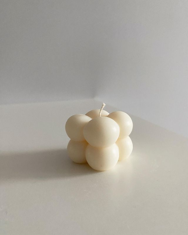 Feromic White Bubble Soy Wax Candles – Lavender Scented Set of 4 for Home Décor, Valentine’s, Diwali, Housewarming & Wedding Gifts