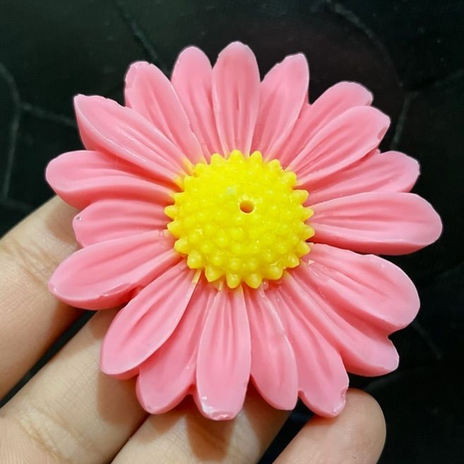 Feromic Sunflower 8 pieces Floating candles / Soy wax scented premium candle / PINK AND YELLOW