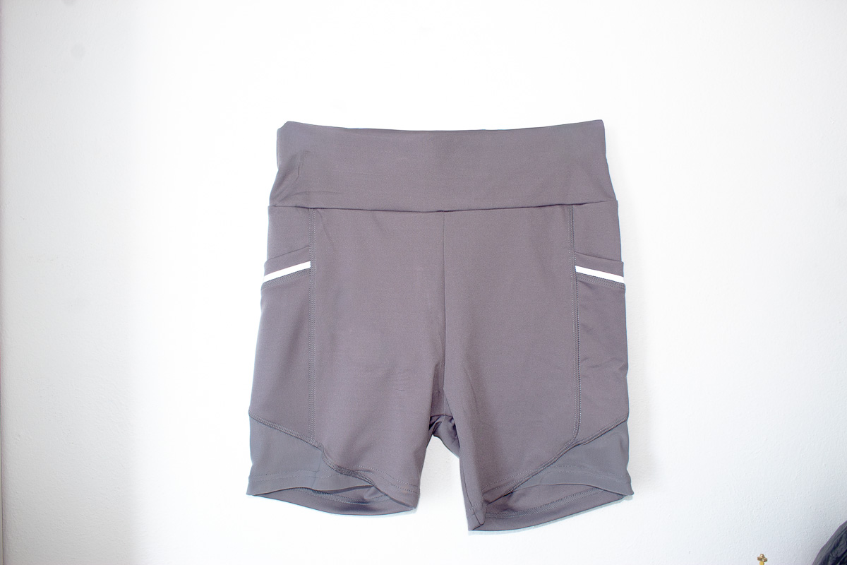 Shorts deportivos mujer
