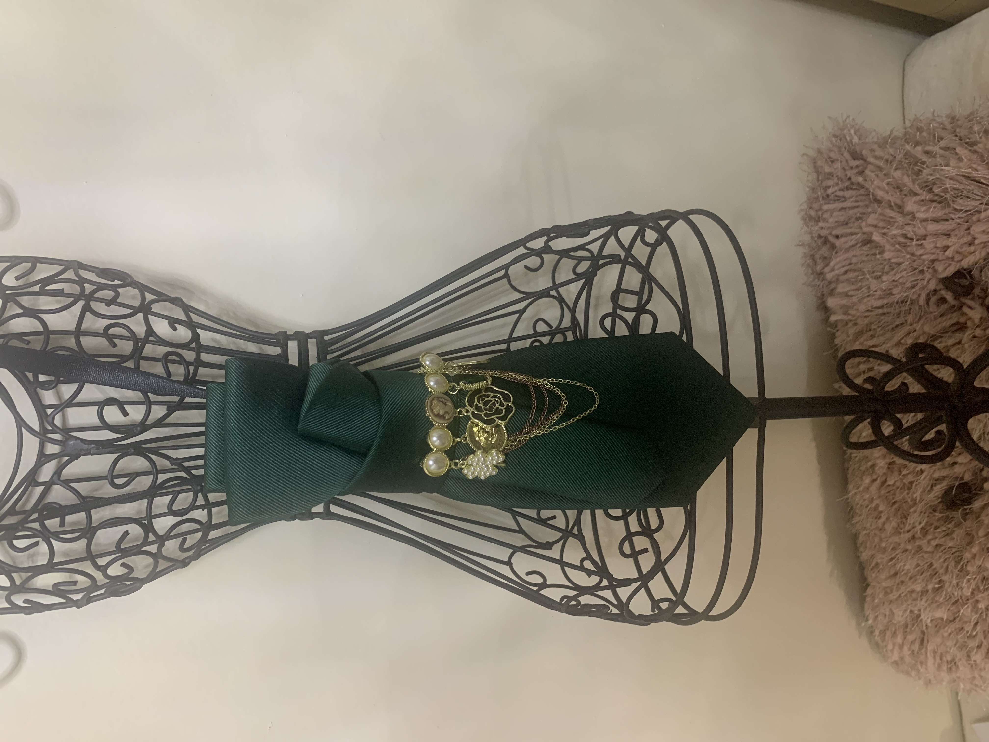 The Emerald Dominion Tie