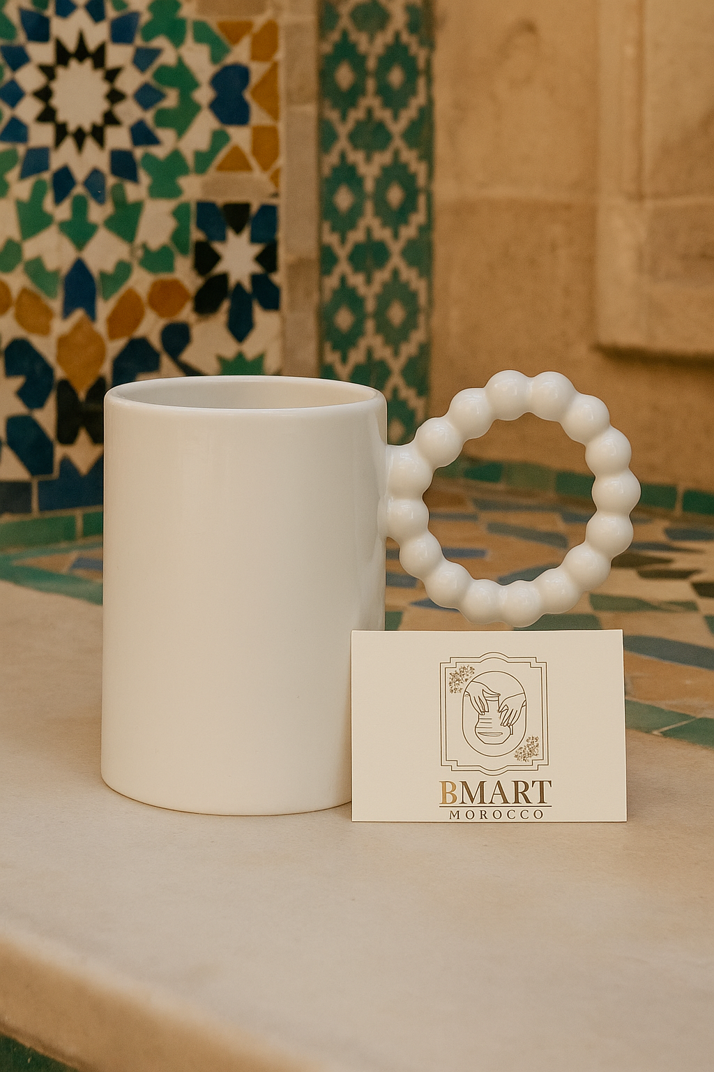 Tasse Élégance Perlée – Blanc Céramique Minimaliste