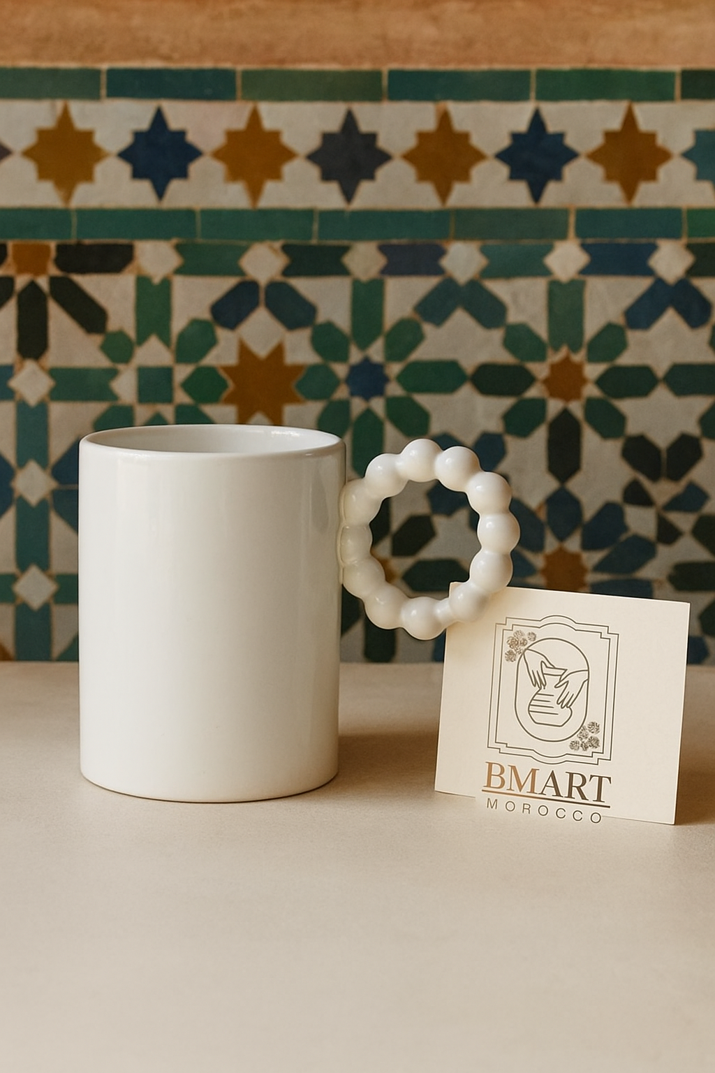 Tasse Élégance Perlée – Blanc Céramique Minimaliste