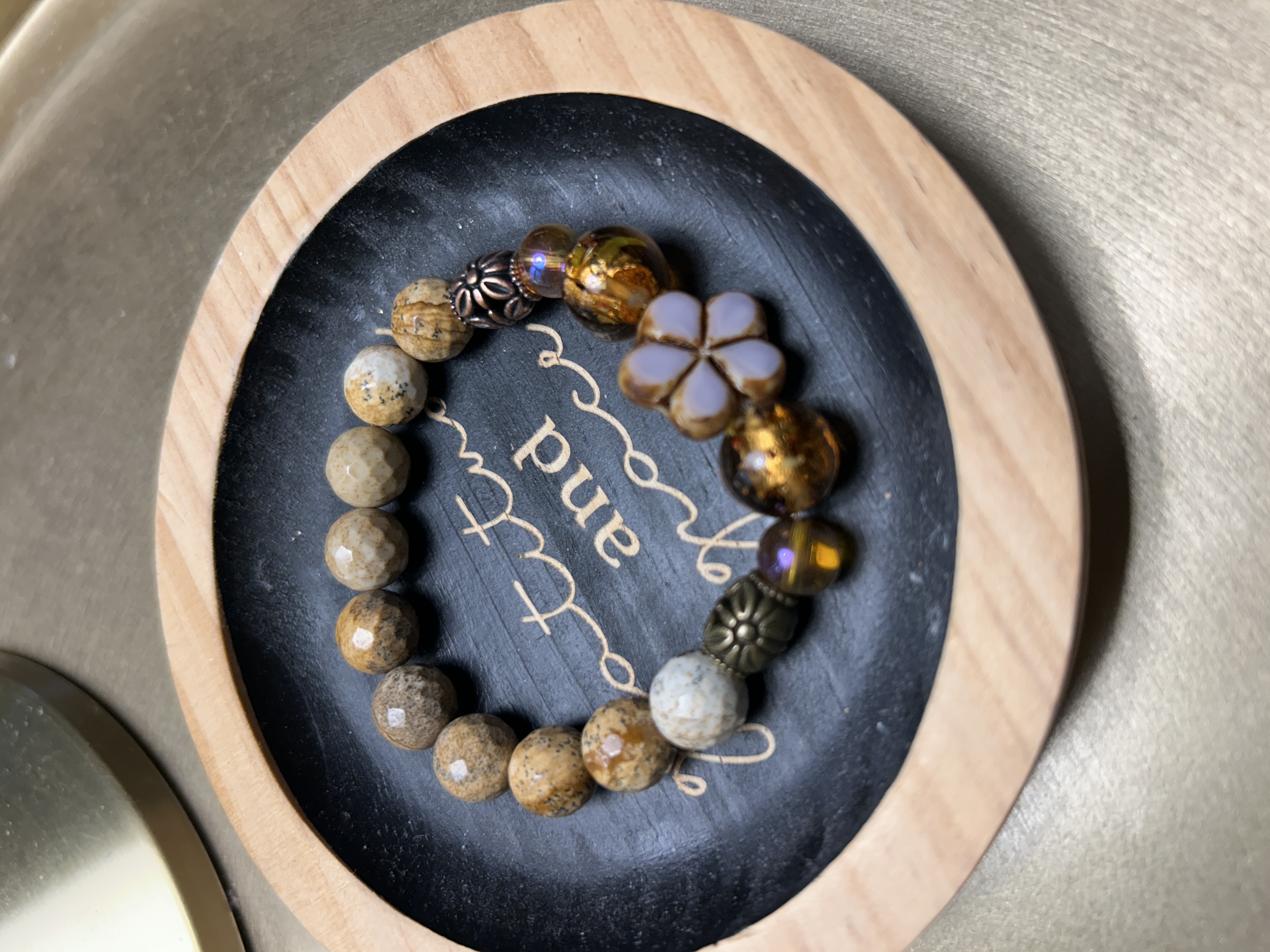 ✨ “Desert Bloom Aura”