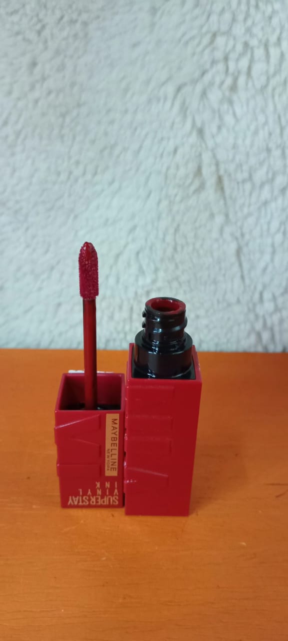 Maybelline Rouge à lèvres superstay vinyl ink couleur 55