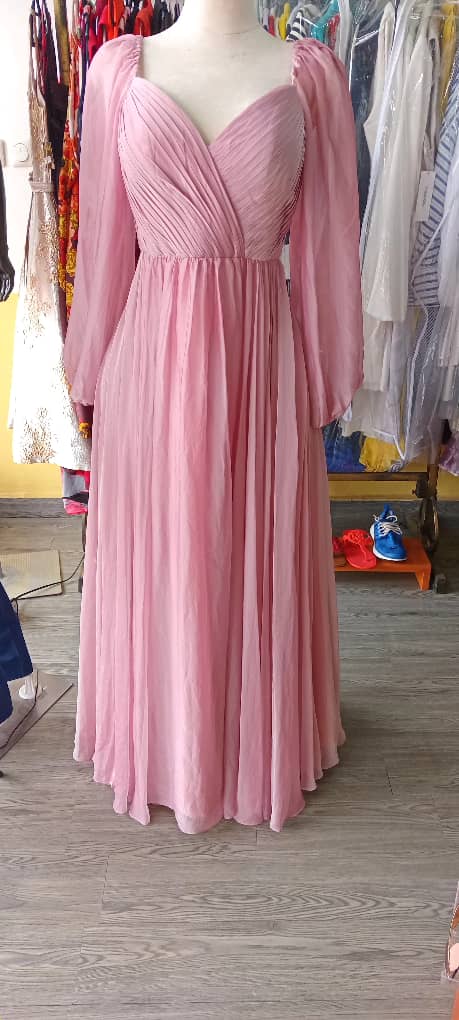 Robe Cinderella . Taille 8