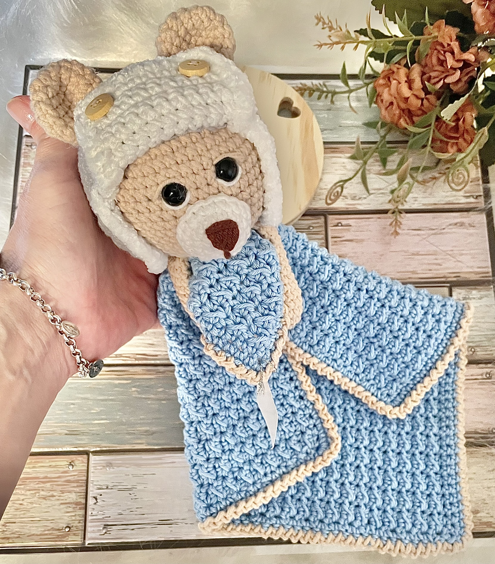 Naninha de Apego de crochê Ursinho Aviador