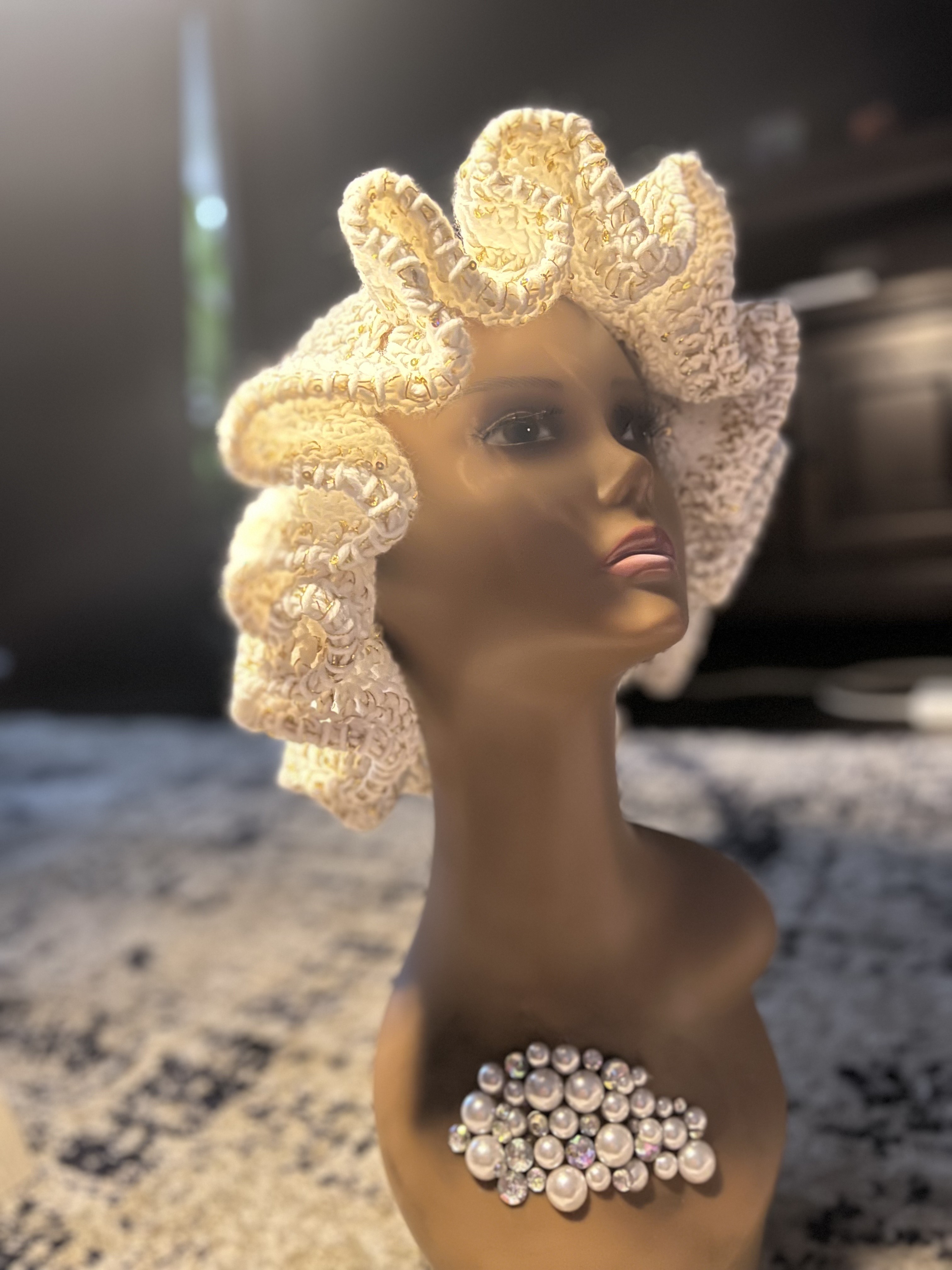 White Ruffle w/Golden Highlights 