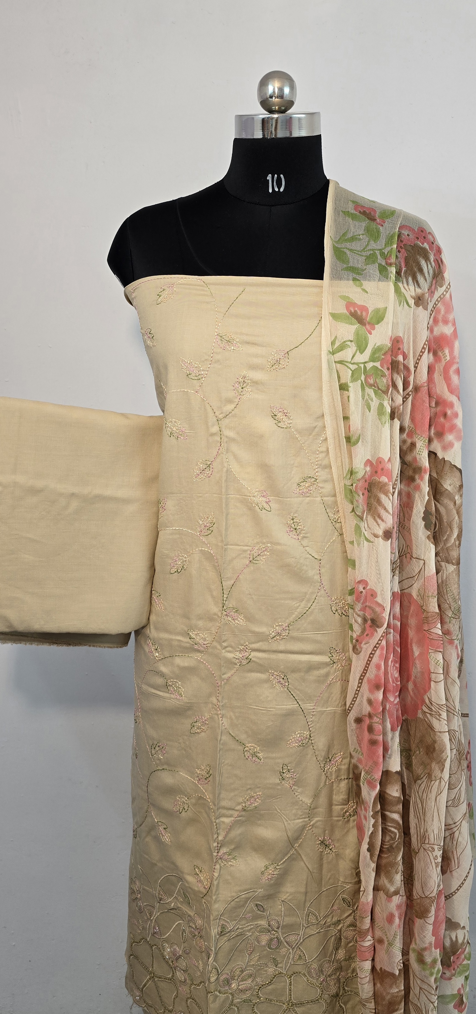 Monarch Modern Beige Elegant Suit