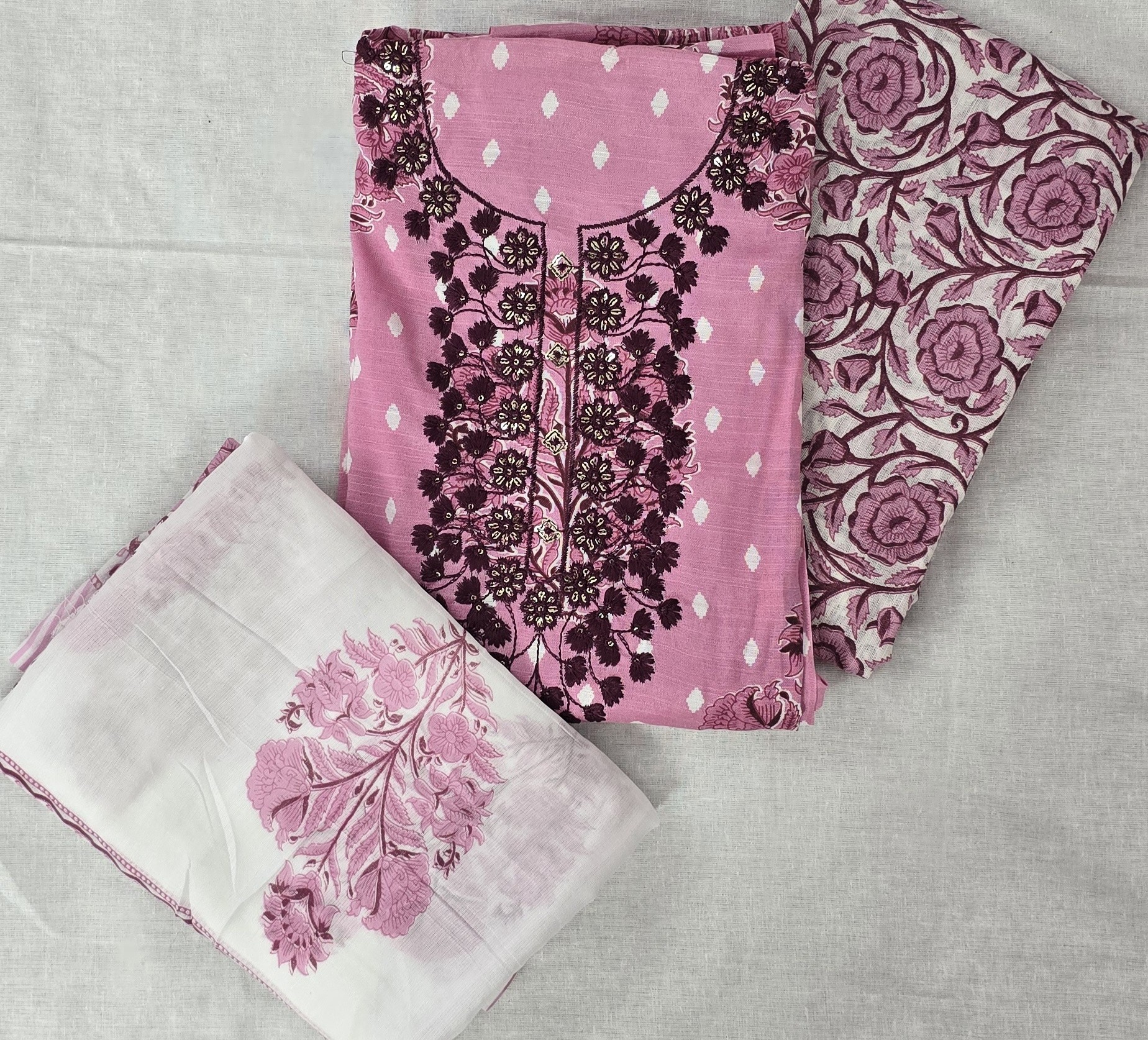 Regent Edition Pink Elegant Suit