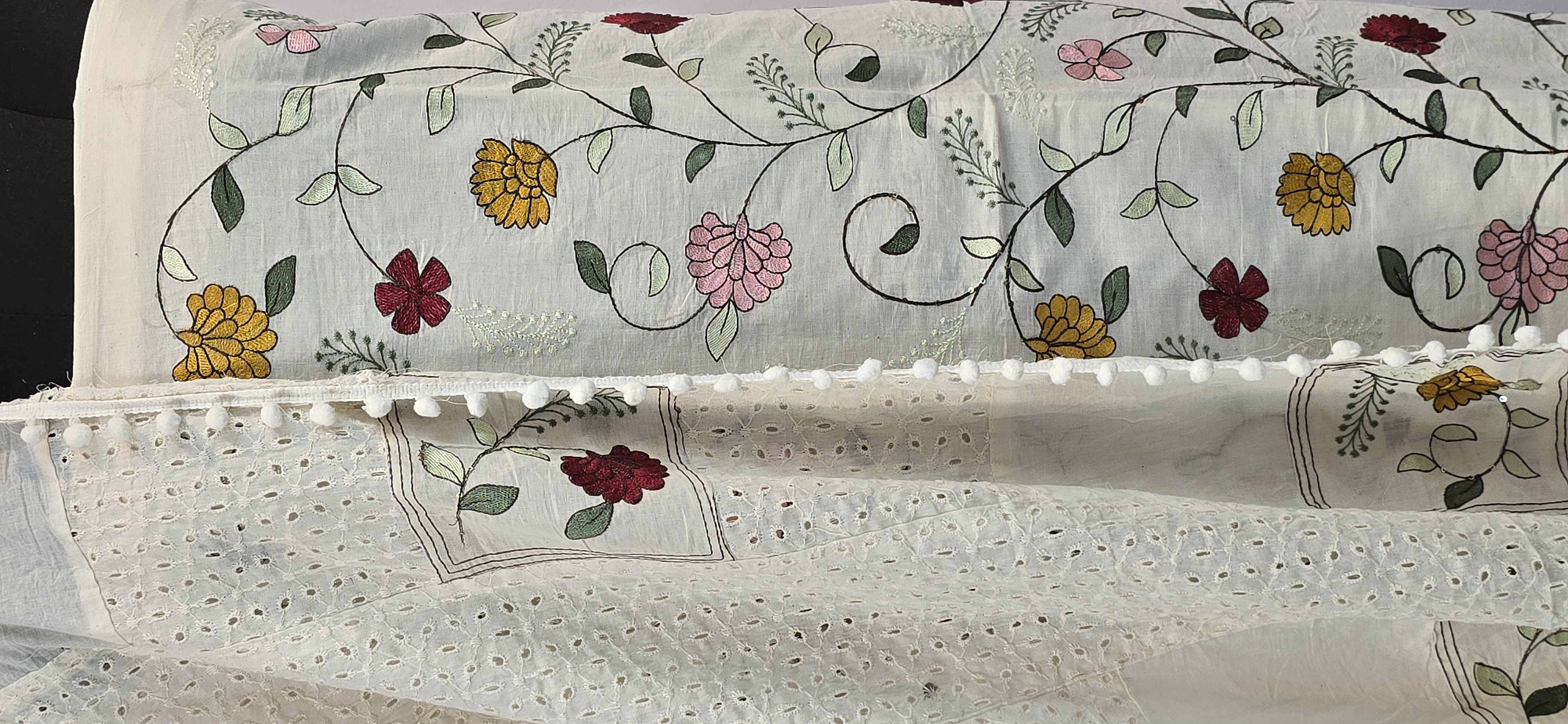 Inaya Embroidery Suit