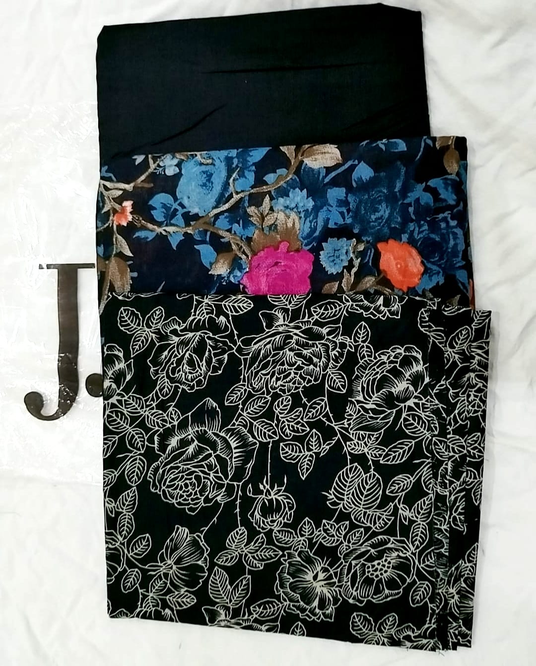 J. (Junaid Jamshed) 3-Piece Lawn unstiched