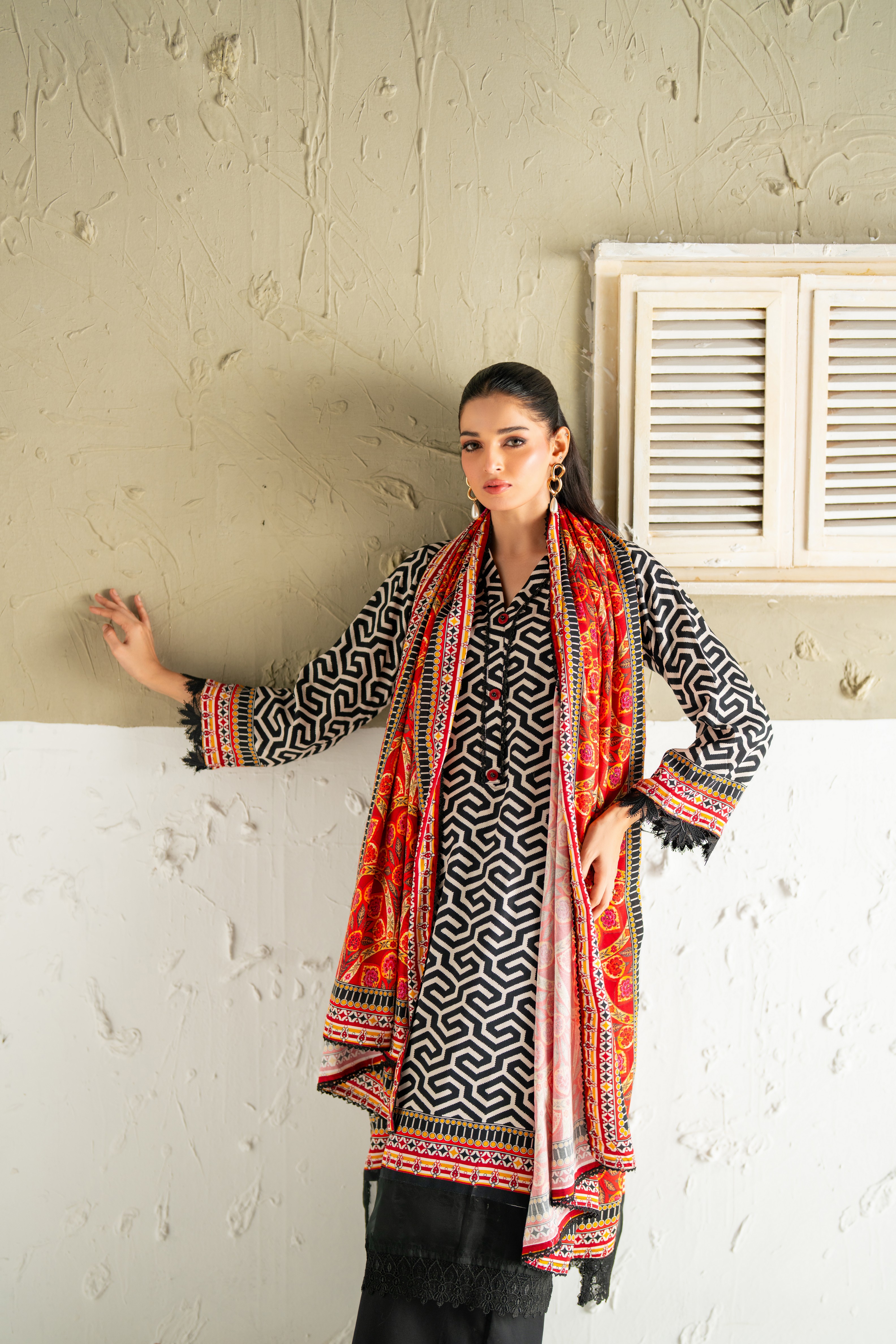 Regalia linen vol-2 printed three piece. premium quality.