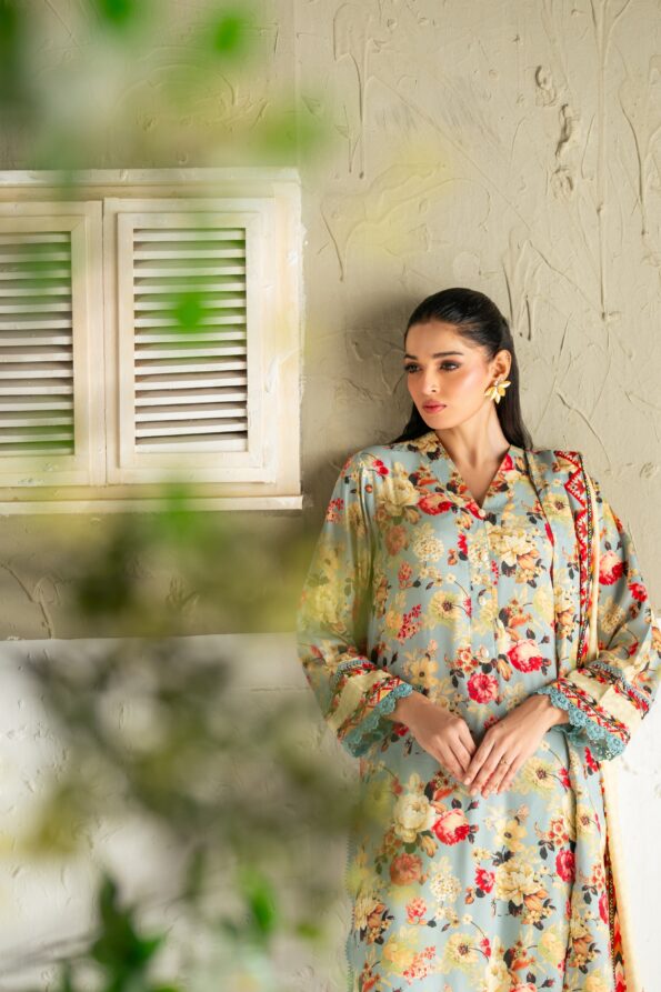 Regalia linen printed three piece. premium quality.