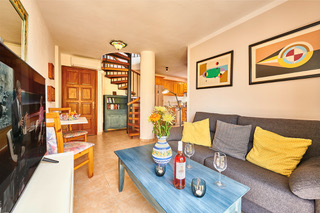 Puerto Naos - Beautiful maisonette flat above the rooftops of Puerto Naos for a relaxing holiday for two