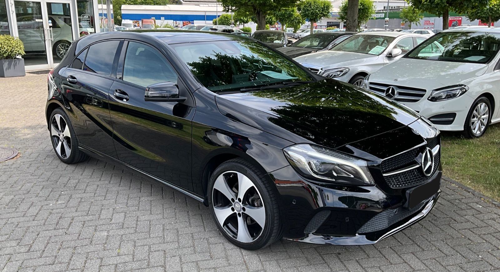 Mercedes-Benz A 200