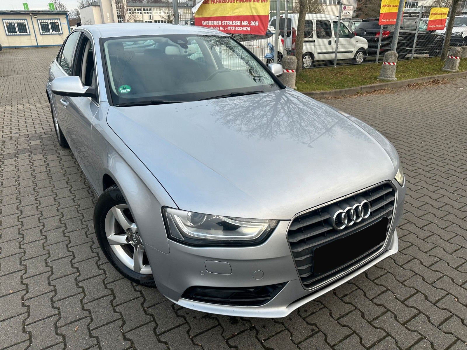 Audi A4 Limusina