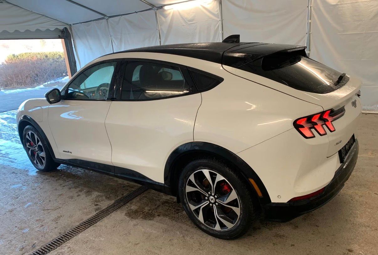 Ford Mustang Mach-E AWD