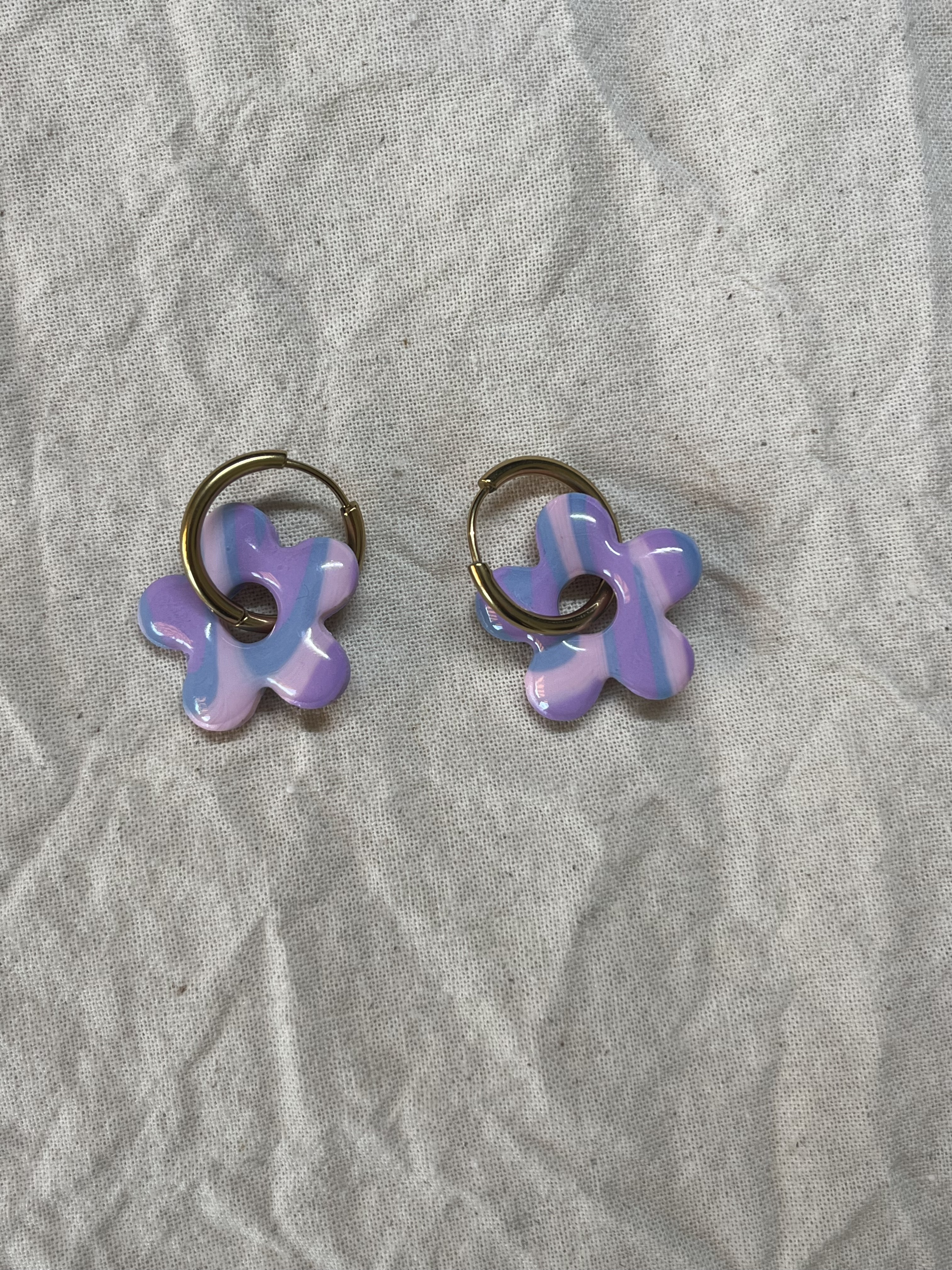 Aro charms flor sesentera