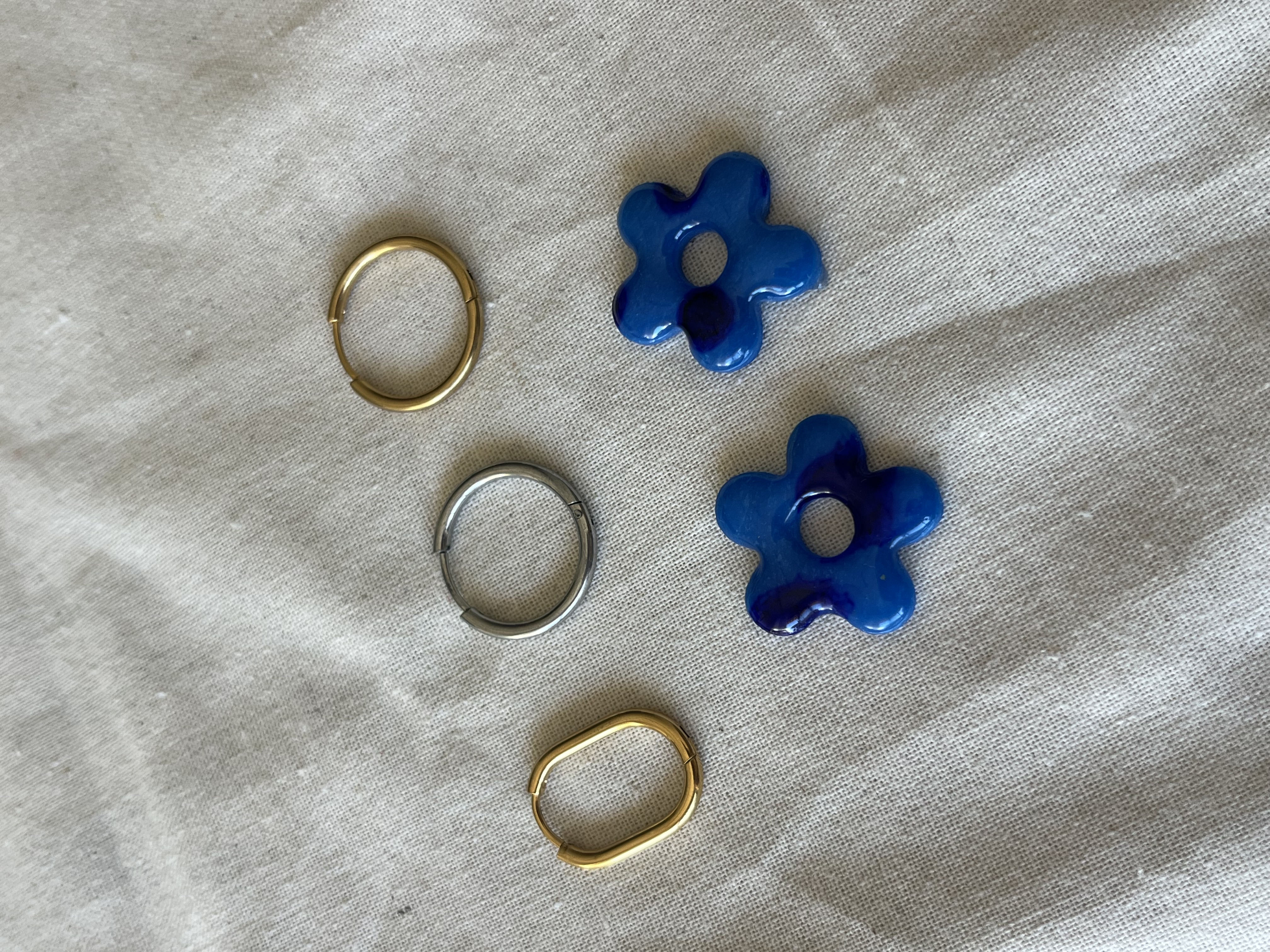 Aros flor azules